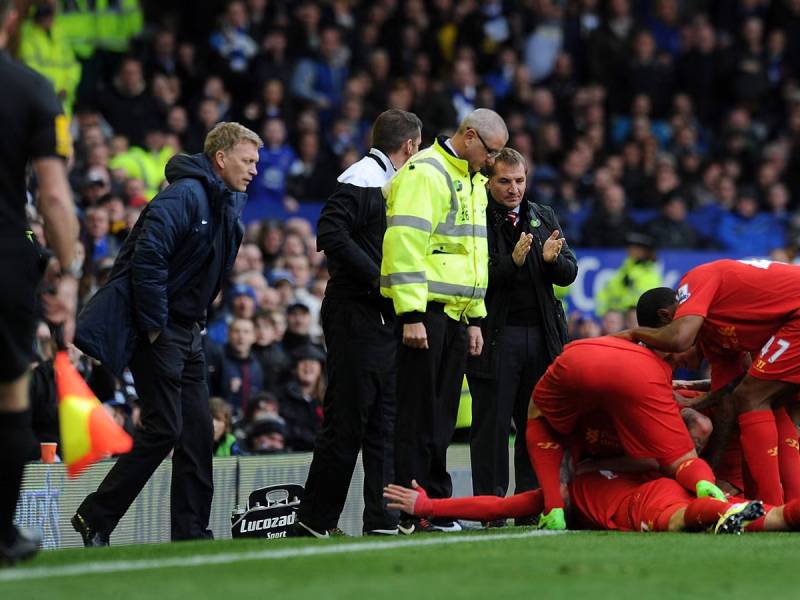 Luiz Suarez và màn đáp trả trước David Moyes
